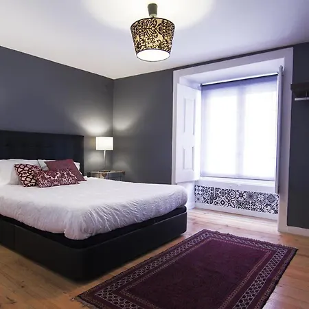 Leaseboa Suites בית הארחה